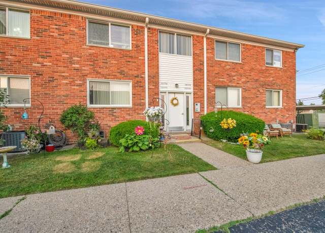 Property at 29356 Hoover Rd, Warren, MI 48093, 2 beds, 1 bath