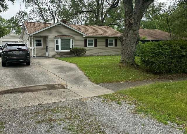 Property at 616 Chrysler St, Kalamazoo, MI 49001, 3 beds, 1 bath