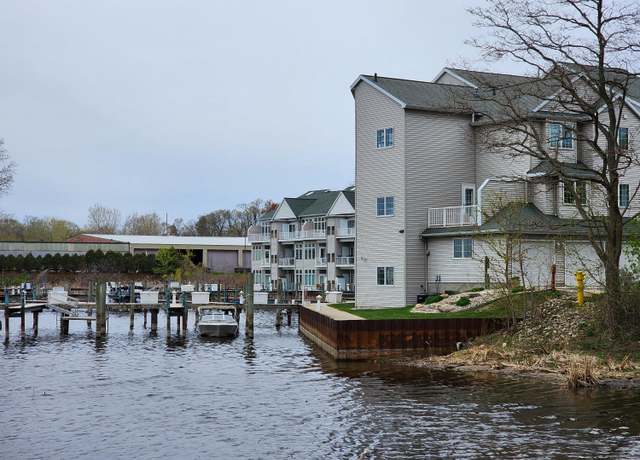 Property at 2411 Lake Ave #20, Muskegon, MI 49445, 2 beds, 2 baths