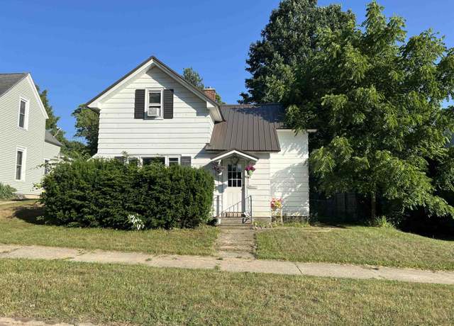 Property at 216 Crippen St, Cadillac, MI 49601, 4 beds, 1 bath