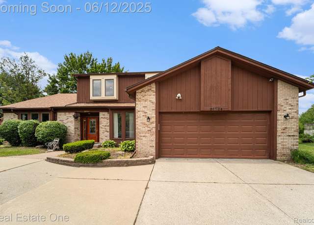 Property at 36904 Fox Glen Gln, Farmington Hills, MI 48331, 5 beds, 3.5 baths