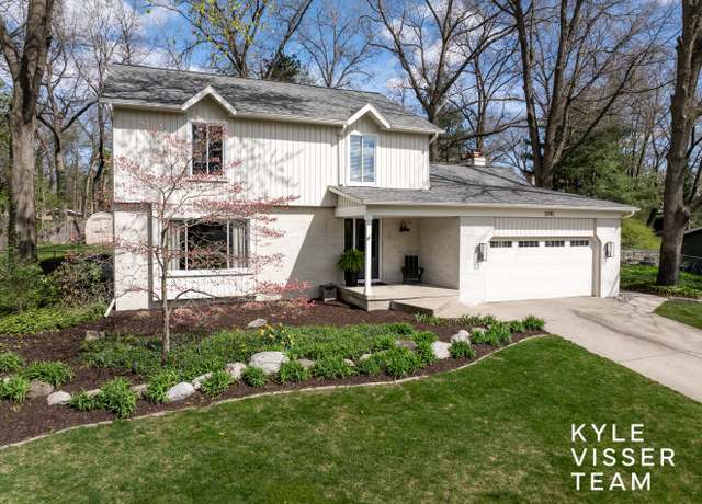 Property at 3290 Hidden Hills Ct SE, Grand Rapids, MI 49546, 4 beds, 2.5 baths