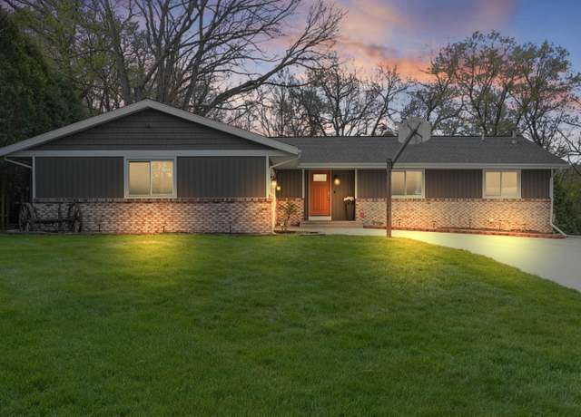 Property at 2394 Cedar Crest Dr NE, Grand Rapids, MI 49525, 4 beds, 3.5 baths