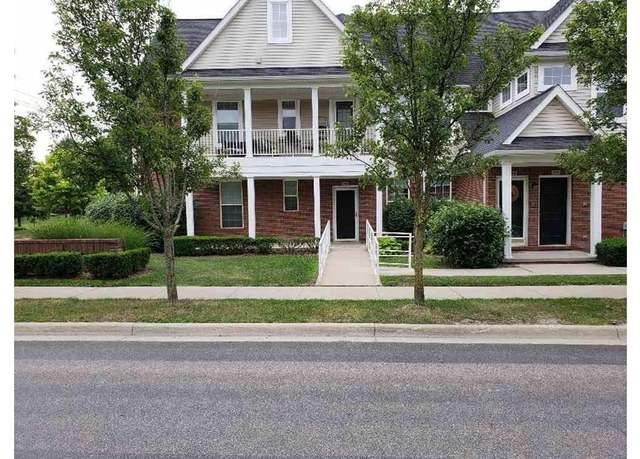Property at 3962 Cherry Creek Lane Ln, Sterling Heights, MI 48314, 2 beds, 2 baths