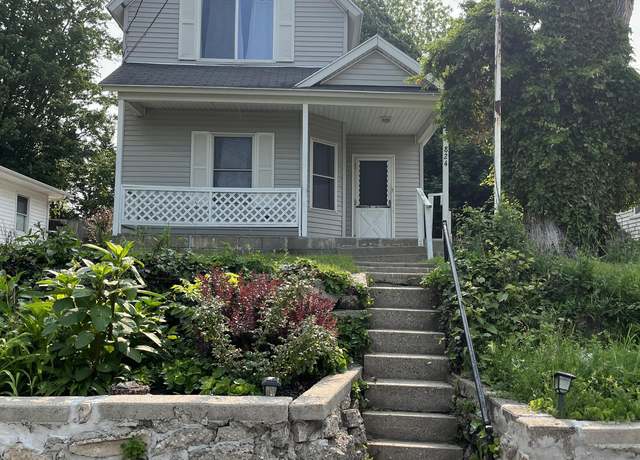 Property at 824 Emerald Ave NE, Grand Rapids, MI 49503, 3 beds, 1 bath