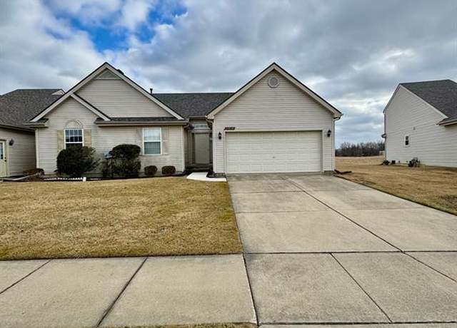 Property at 32103 Augusta Dr, Romulus, MI 48174, 2 beds, 2 baths