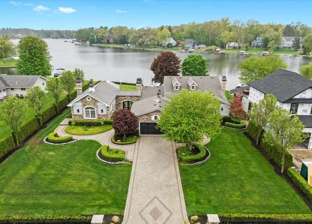 Property at 3767 Carrie Ln, Walled Lake, MI 48390, 4 beds, 4 baths