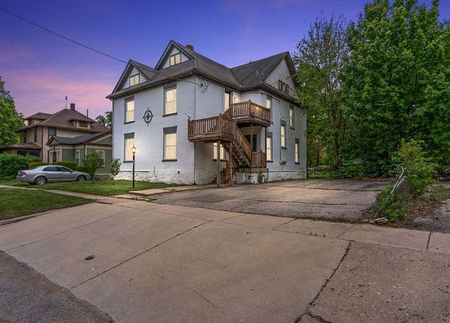 Property at 612 E 3rd St, Flint, MI 48503, 5 beds, 3 baths