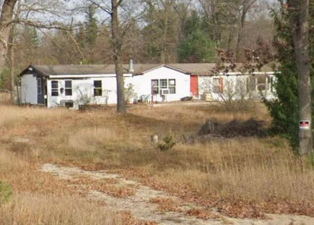Property at 7590 Caberfae Hwy, Manistee, MI 49660, 3 beds, 1 bath