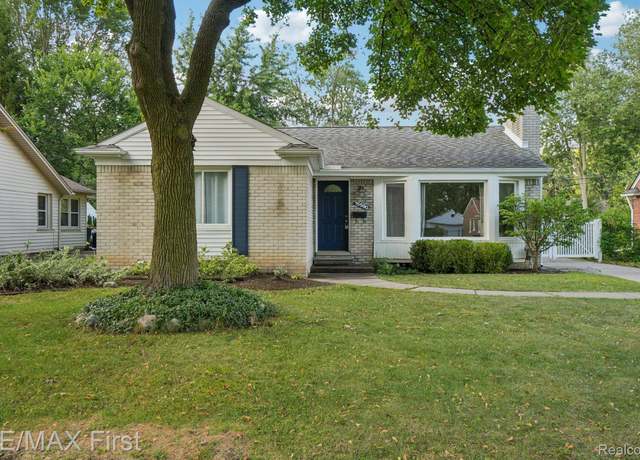 Property at 15590 Buckingham Ave, Beverly Hills Village, MI 48025, 3 beds, 2 baths