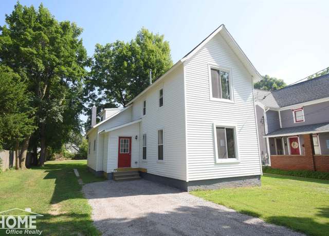 Property at 519 E Mason St, Owosso, MI 48867, 3 beds, 2 baths