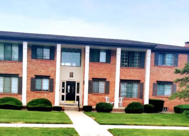Property at 20825 N Eastlawn St E #61, St Clair Shores, MI 48080, 2 beds, 1.5 baths