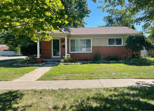 Property at 5948 Cambourne Rd, Livonia, MI 48127, 3 beds, 1.5 baths