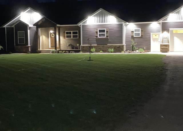 Property at 9804 Coyote Trl, Belding, MI 48809, 4 beds, 2.5 baths