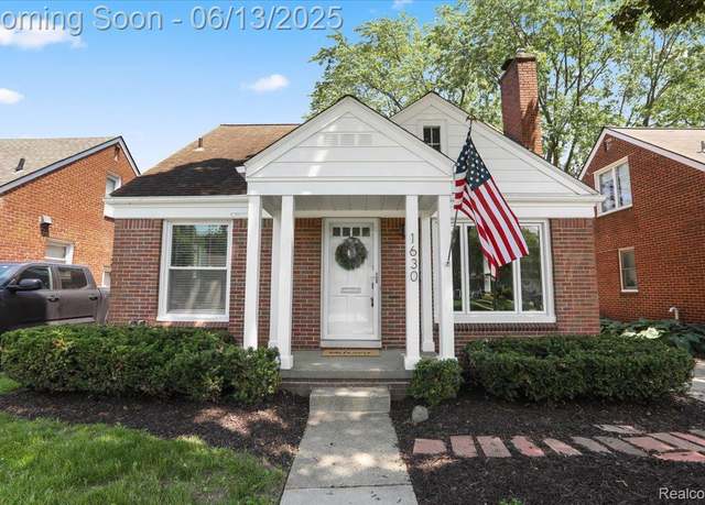 Property at 1630 N Denwood St, Dearborn, MI 48128, 3 beds, 1 bath