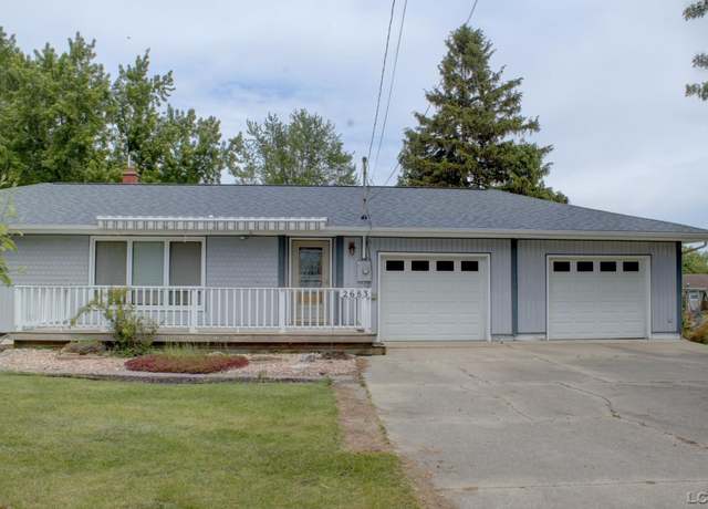 Property at 2683 Elmwood Dr, Adrian, MI 49221, 2 beds, 2 baths