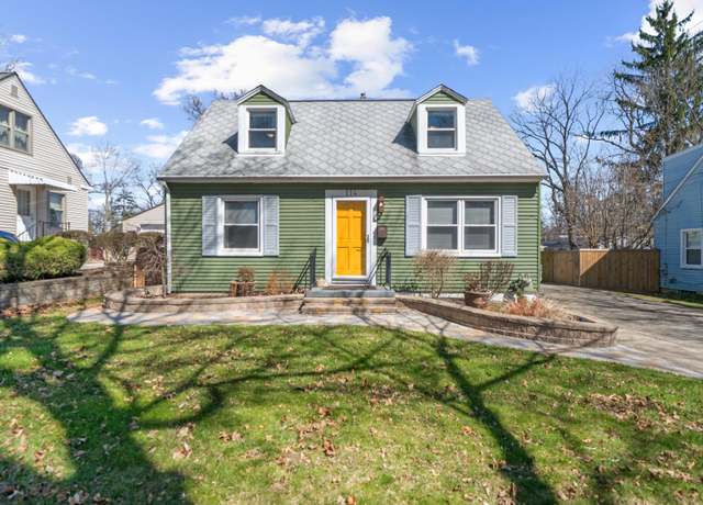 Property at 114 Worden Ave, Ann Arbor, MI 48103, 3 beds, 2 baths