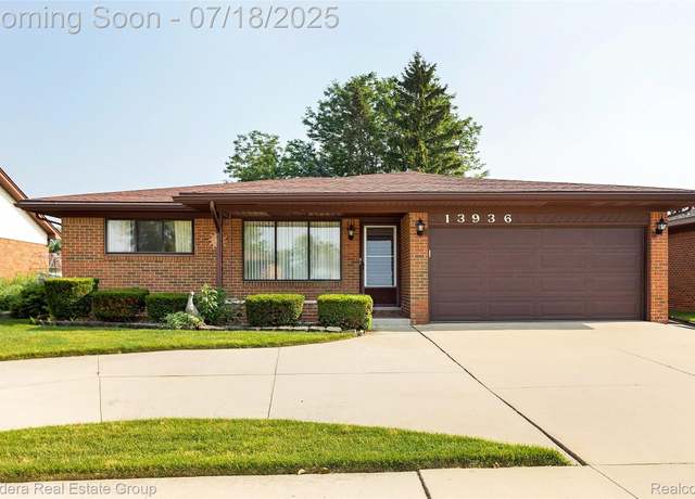 Property at 13936 Brougham Dr, Sterling Heights, MI 48312, 3 beds, 2.5 baths