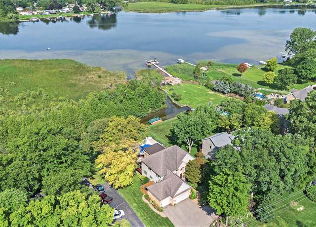 Property at 4973 Parview Dr, Clarkston, MI 48346, 3 beds, 3.5 baths