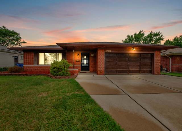Property at 27061 Shelbourne Dr, Warren, MI 48088, 3 beds, 1.5 baths