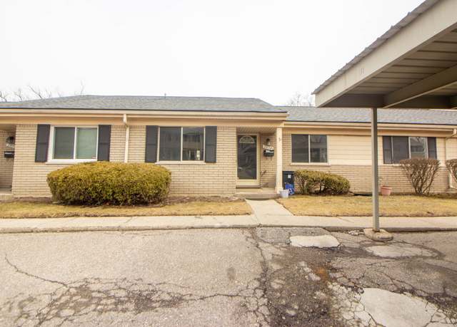 Property at 26781 Franklin Pointe Dr, Southfield, MI 48034, 3 beds, 2 baths
