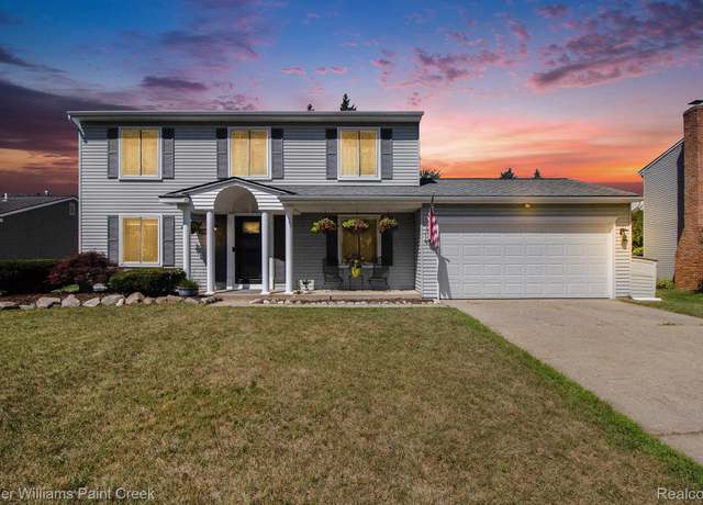 Property at 1092 Meadowlark Dr, Waterford, MI 48327, 3 beds, 2.5 baths