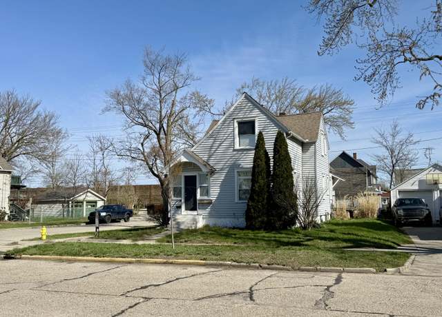 Property at 1403 Columbus Ave, Grand Haven, MI 49417, 4 beds