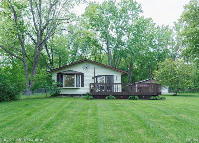 Property at 4447 Stanley Rd, Genesee, MI 48437, 2 beds, 1 bath