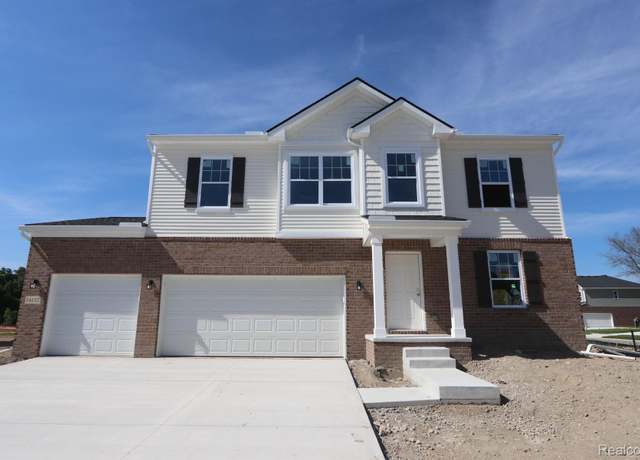 Property at 14152 Laurelwood Dr, Van Buren, MI 48111, 4 beds, 2.5 baths