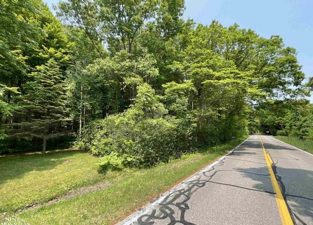 Property at 8950 Field Rd, Algonac, MI 48001