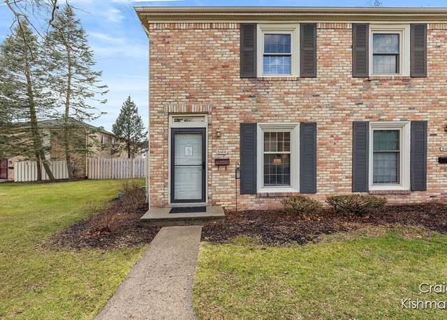Property at 2464 Abbington Dr SE, Grand Rapids, MI 49506, 2 beds, 1.5 baths
