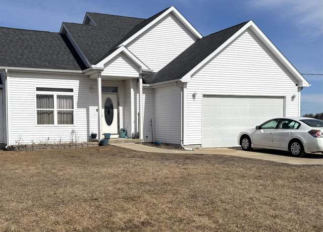 Property at 4695 E East Jordan Rd, Mt Pleasant, MI 48858, 3 beds, 2.5 baths