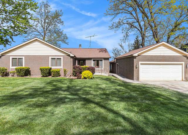 Property at 8570 Riverside Dr, Brighton, MI 48116, 3 beds, 2 baths