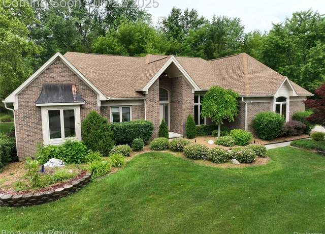 Property at 47324 Labana Dr, Canton, MI 48187, 3 beds, 2 baths