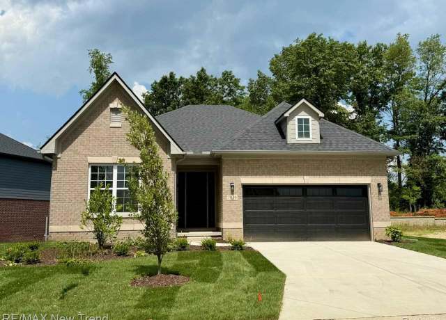 Property at 7836 Trailside Ct, West Bloomfield Charter Township, MI 48323, 3 beds, 2 baths