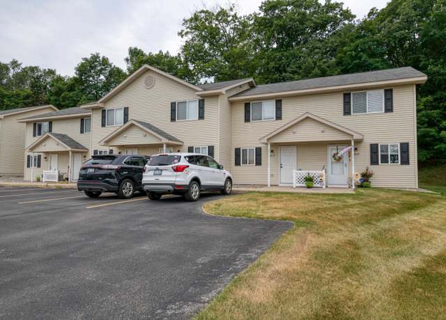 Property at 3819 Vale Dr, Traverse City, MI 49686, 2 beds, 1 bath