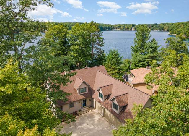 Property at 5685 Shirley Ann Dr, Hayes Township, MI 48625, 5 beds, 3.5 baths