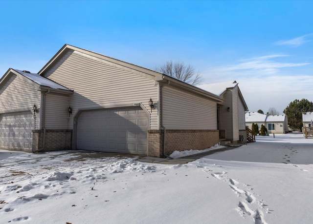 Property at 53069 Barberry Cir, Chesterfield Twp, MI 48051, 2 beds, 2 baths