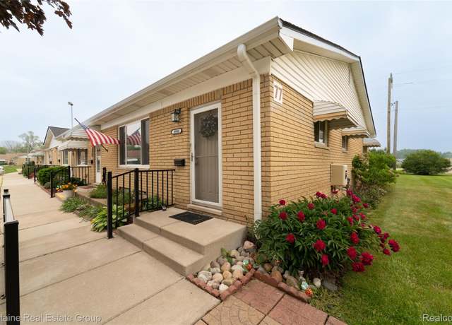 Property at 49904 Helfer Blvd, Wixom, MI 48393, 2 beds, 2 baths