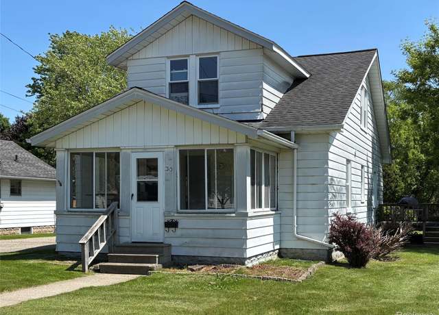 Property at 30 Lincoln St, Oxford, MI 48371, 5 beds, 2 baths