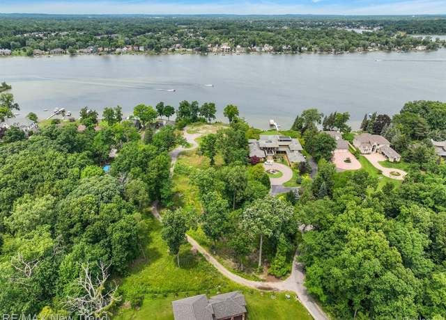 Property at 4796 Dow Ridge Rd, Orchard Lake, MI 48324