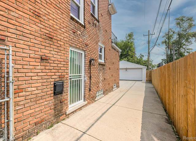 Property at 17126 Woodingham Dr, Detroit, MI 48221, 3 beds, 1.5 baths