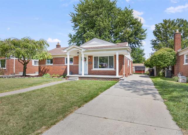 Property at 2683 Longmeadow Dr, Trenton, MI 48183, 3 beds, 2 baths