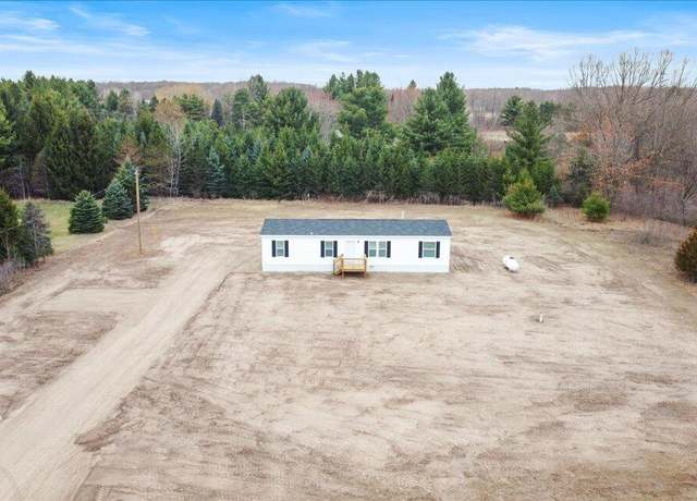 Property at 20389 Freedom Dr, Pierson, MI 49339, 4 beds, 2 baths