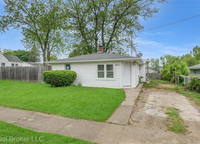 Property at 2089 Kenneth St, Burton, MI 48529, 2 beds, 1 bath