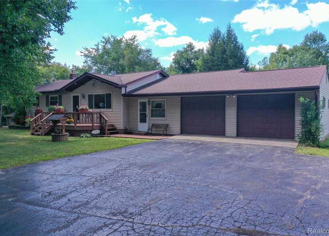Property at 1075 Indian Rd, Lapeer, MI 48446, 4 beds, 2 baths