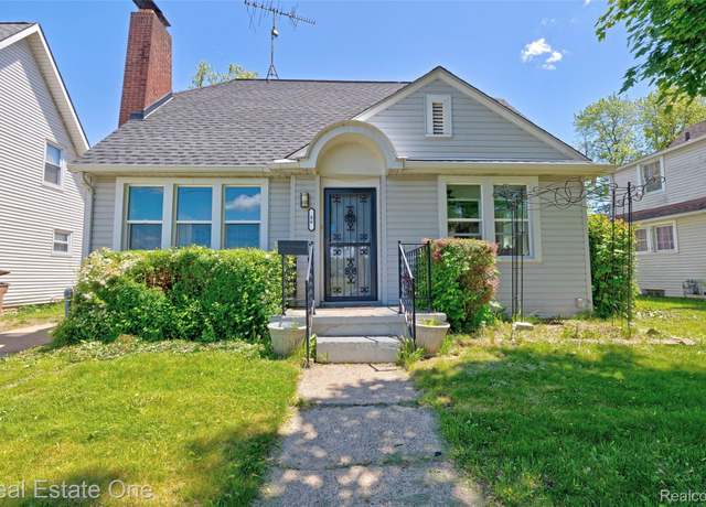 Property at 86 Marquette St, Pontiac, MI 48342, 3 beds, 2 baths