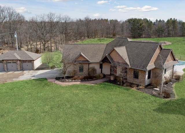 Property at 7020 Mancour Dr, Grand Blanc, MI 48439, 5 beds, 4.5 baths