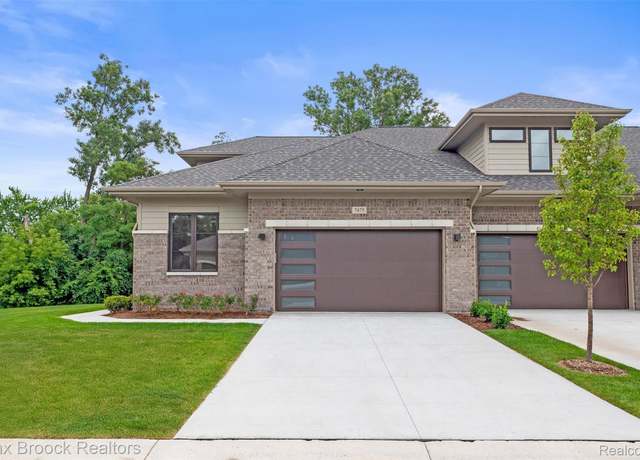 Property at 7475 Gramercy Cir #18, West Bloomfield, MI 48322, 3 beds, 2.5 baths