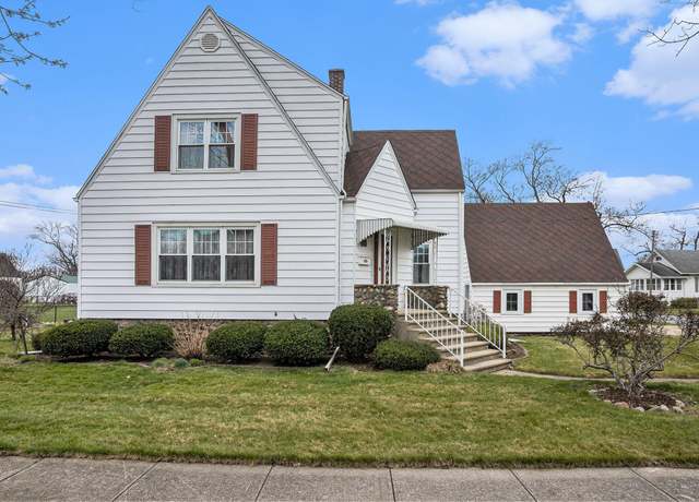 Property at 235 N Douglas St, Bronson, MI 49028, 3 beds, 1 bath